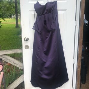 Purple formal dress. Great for bridal party or prom!
